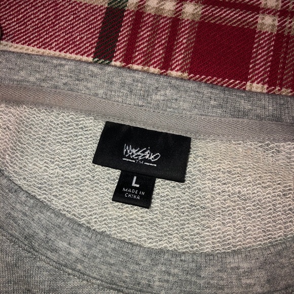 Mossimo Top - Picture 3 of 3